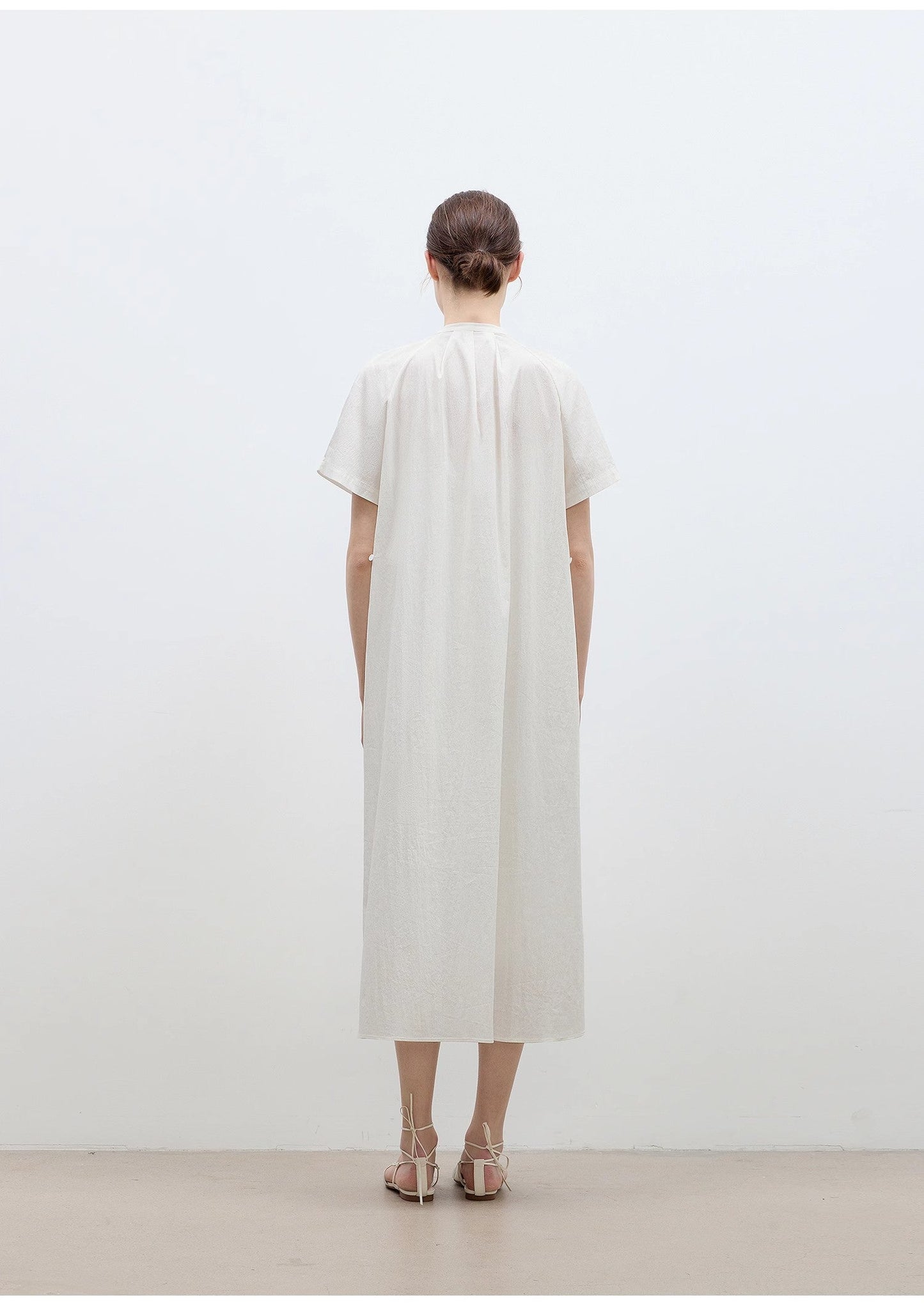 Hemdkleid "Luz Serena" - Zeitloser Minimalismus mit Haute Couture Touch