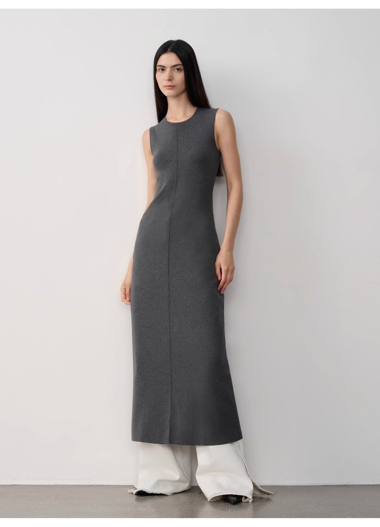 ✨ Exclusive “Island Letters” Long Merino Wool Dress – Timeless Elegance by Zulter VIP