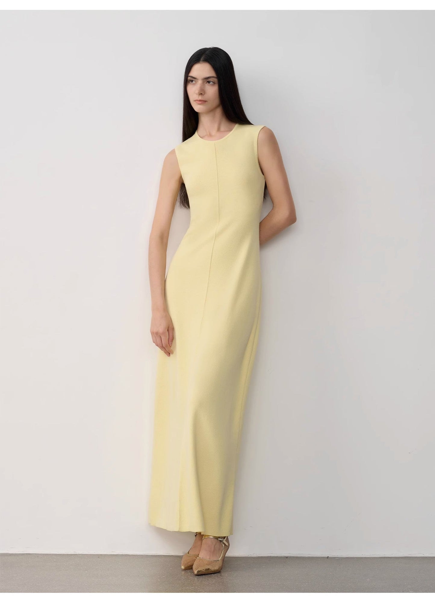 ✨ Exclusive “Island Letters” Long Merino Wool Dress – Timeless Elegance by Zulter VIP
