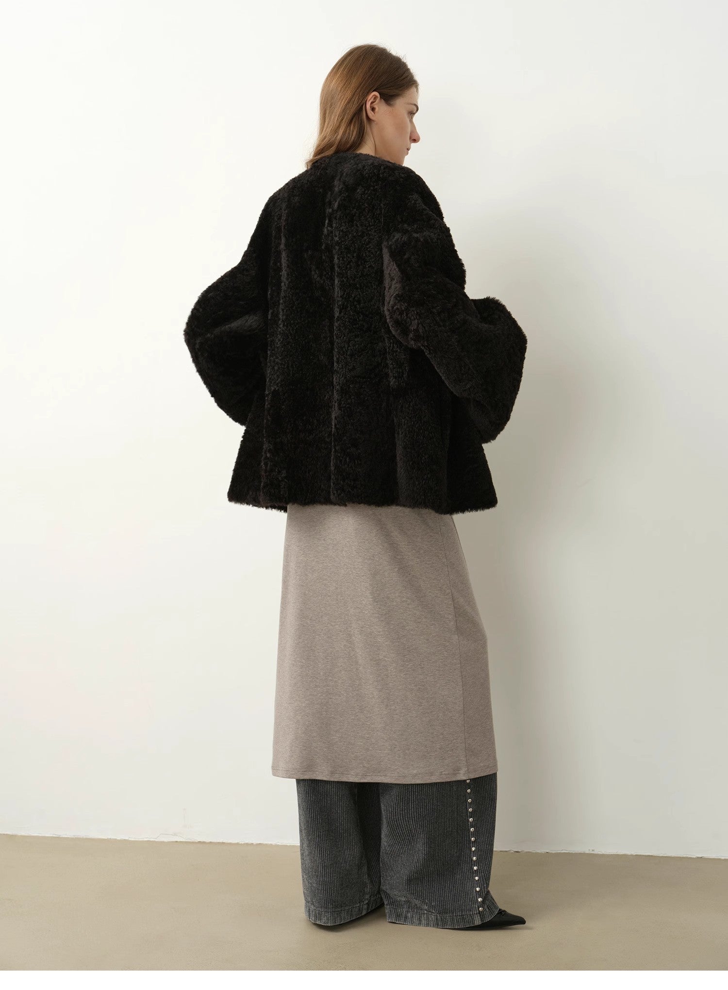 Abrigo de Piel de Oveja “Paris Night” — Elegancia Natural con el Toque del Lujo Europeo Women's Fashion - Women's Clothing - Jackets & Coats - Real Fur | Zulter VIP