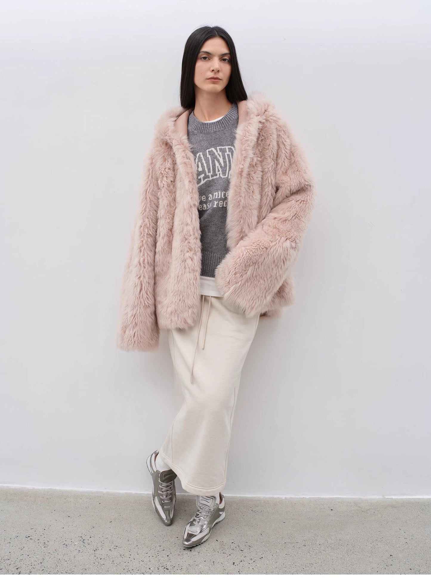 Abrigo de Piel de Oveja Toscana “Nieve Invernal” – Capucha Premium y Silueta Relajada Women's Fashion - Women's Clothing - Jackets & Coats - Real Fur | Zulter VIP .