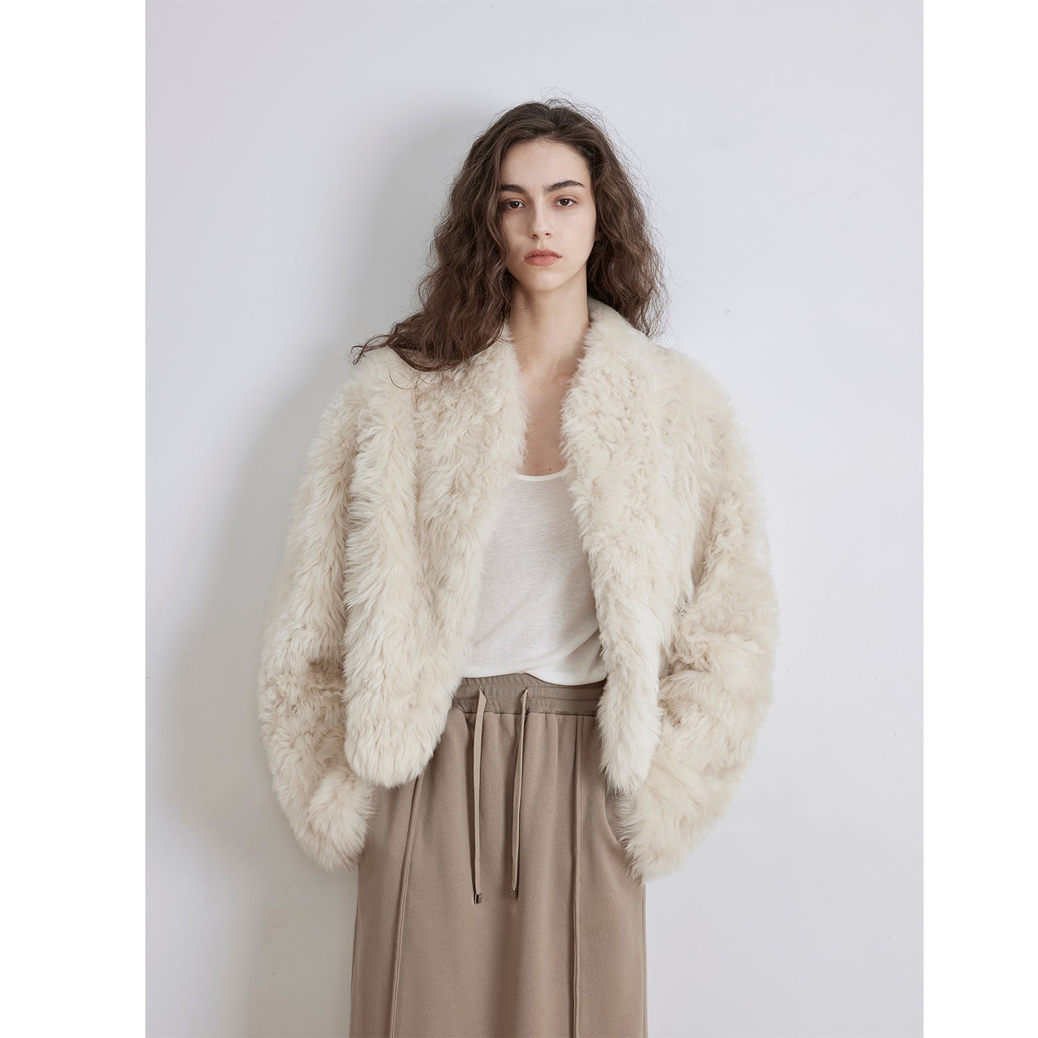 "Abrigo de Piel Toscana Premium - Lujo, Calidez y Elegancia Atemporal Women's Fashion - Women's Clothing - Jackets & Coats - Real Fur | Zulter VIP