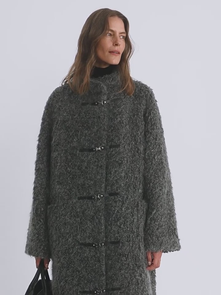 Abrigo Largo de Mohair y Lana Virgen — Suavidad, Calidez y Distinción Atemporal Women's Fashion - Women's Clothing - Jackets & Coats - Real Fur | Zulter VIP