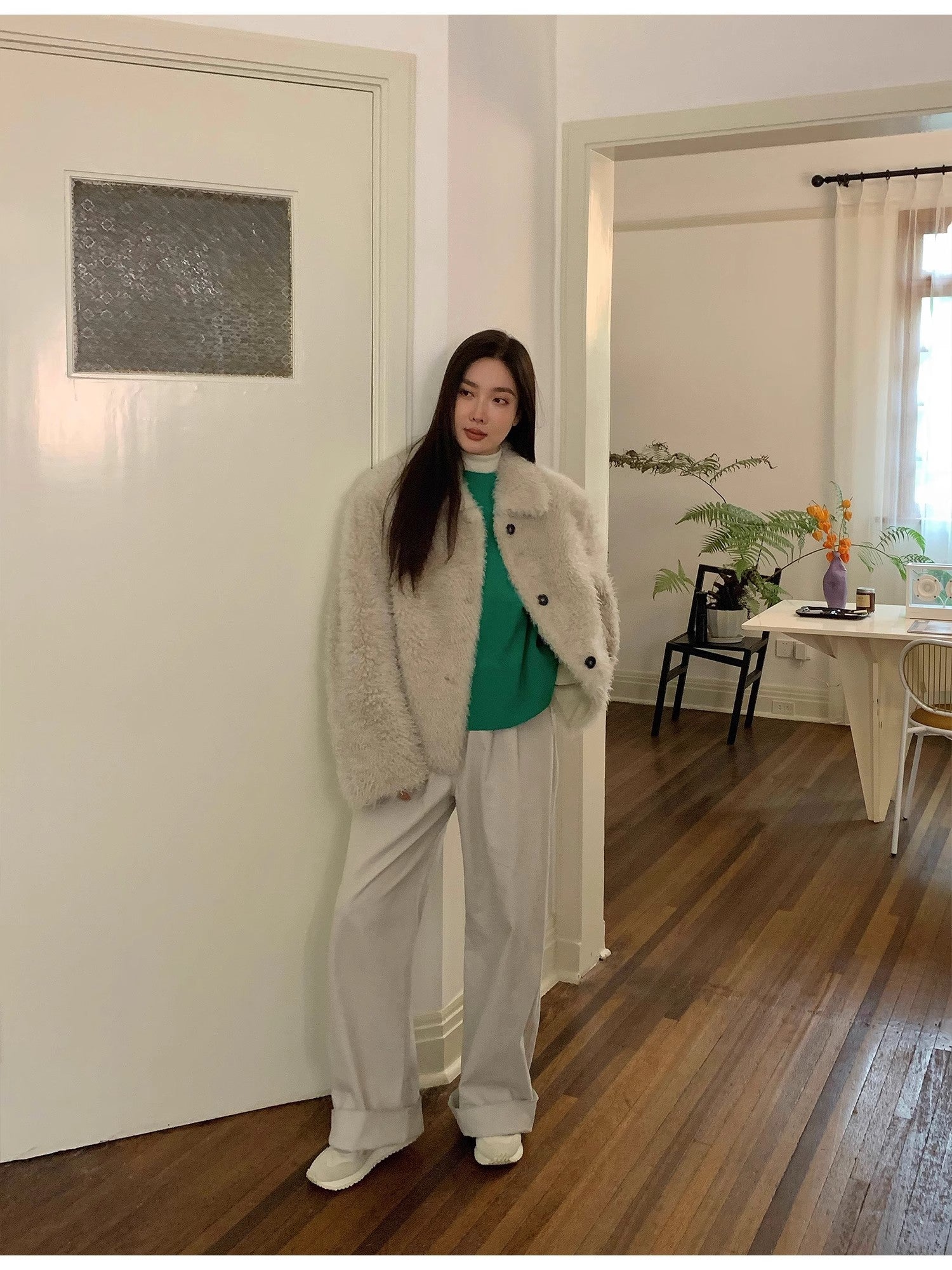 Abrigo recto de merino premium con solapa y capucha – Color Cloud Coffee Women's Fashion - Women's Clothing - Jackets & Coats - Real Fur | Zulter VIP