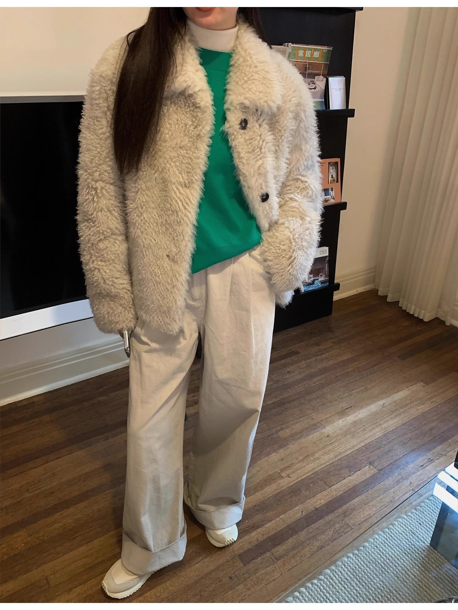 Abrigo recto de merino premium con solapa y capucha – Color Cloud Coffee Women's Fashion - Women's Clothing - Jackets & Coats - Real Fur | Zulter VIP