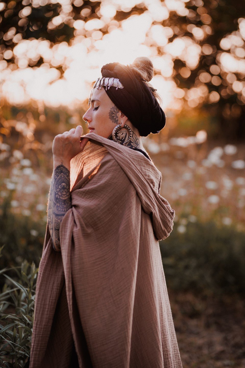 Caftán Nómada de Algodón 100% – Estilo Bohemio, Ligero y Atemporal Women's Fashion - Women's Clothing - Hoodies & Sweatshirts | Zulter VIP