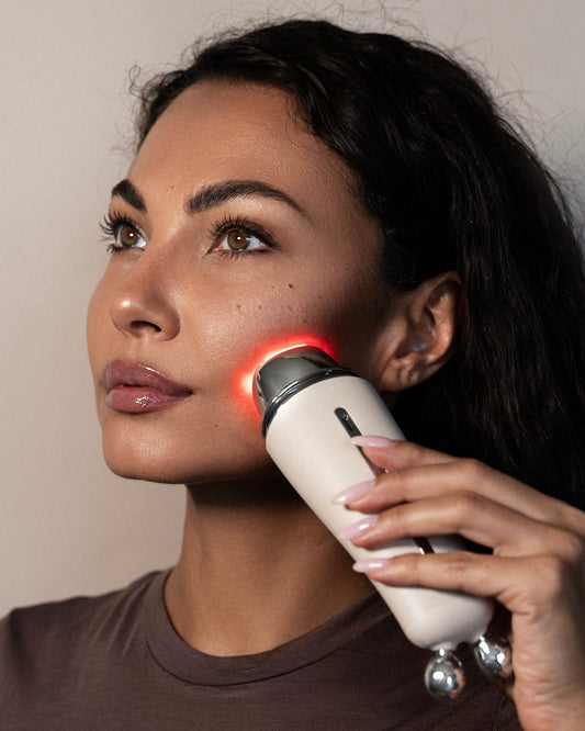 Dispositivo 3 en 1 de Rejuvenecimiento Facial con Luz LED y Masaje Beauty & Health - Beauty Equipment - LED Skin Rejuvenation Machine | Zulter VIP