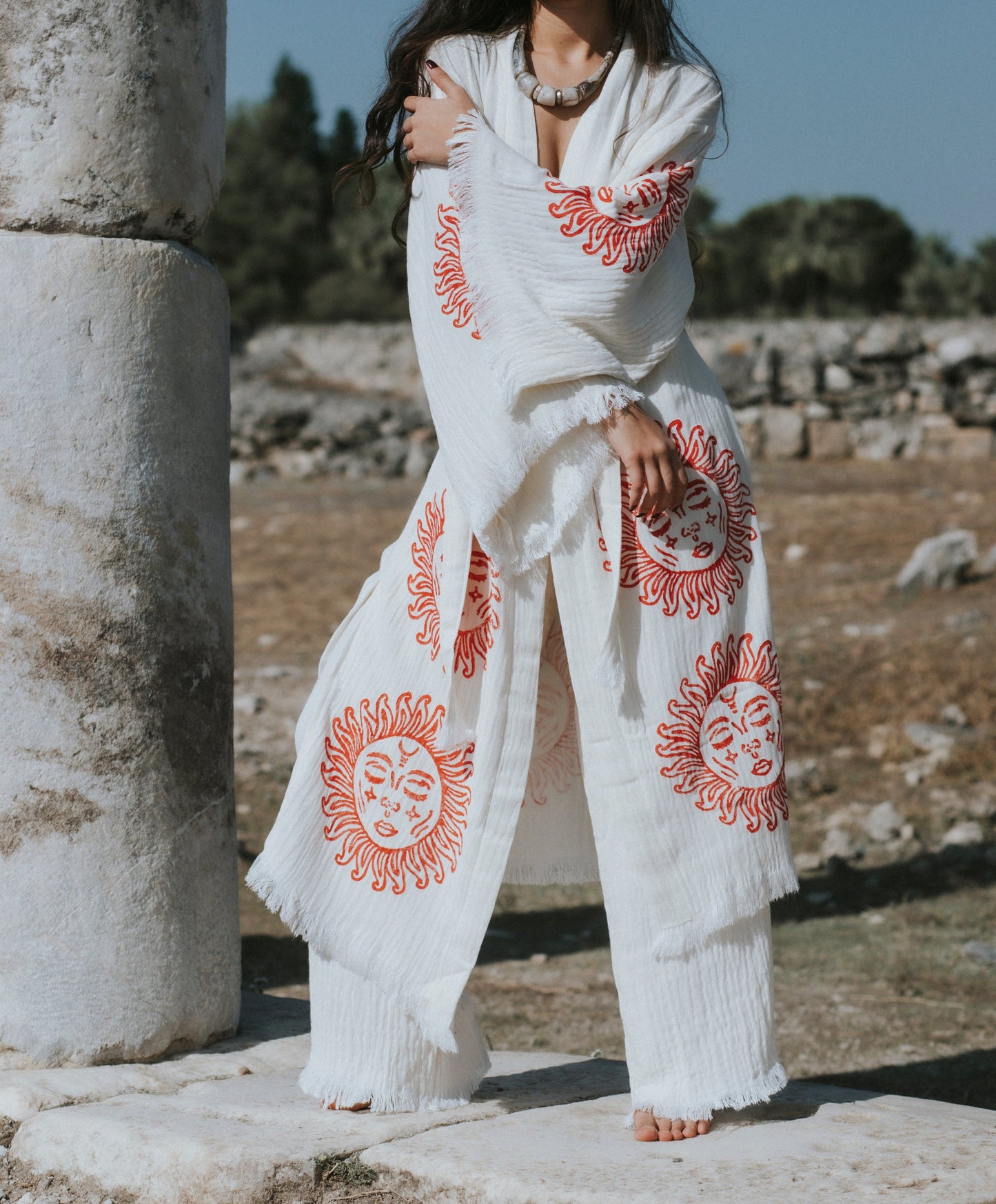 Handcrafted organic cotton bathrobe with solar print - Natural Elegance