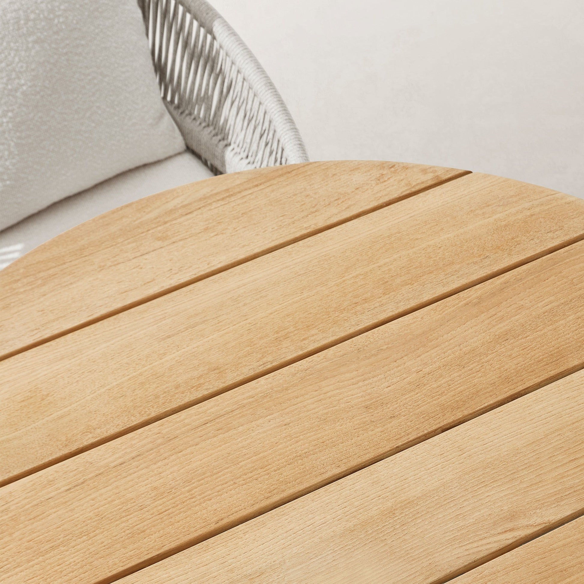 Juego de comedor exterior de lujo HI GOLD – Set de 7 piezas en teca con cojines blancos premium Home & Garden - Furniture - Outdoor Furniture - Garden Sets | Zulter VIP