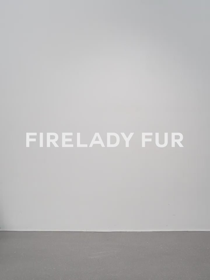 "Pasión y Estilo - Abrigo de Piel Encerada que Cuenta tu Historia" Women's Fashion - Women's Clothing - Jackets & Coats - Real Fur | Zulter VIP