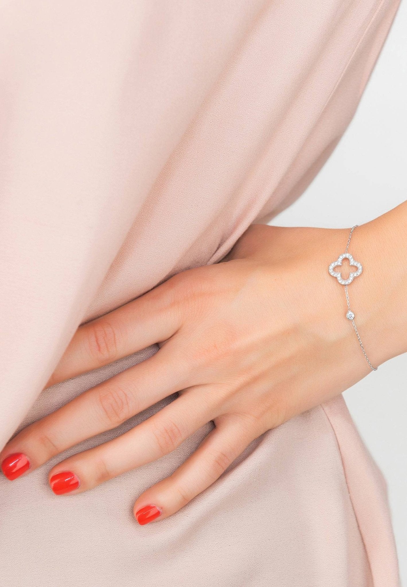 Pulsera Trébol de la Suerte ✨ — Elegancia en Plata de Ley bañada en Oro Jewelry & Accessories - Bracelets & Bangles | Zulter VIP