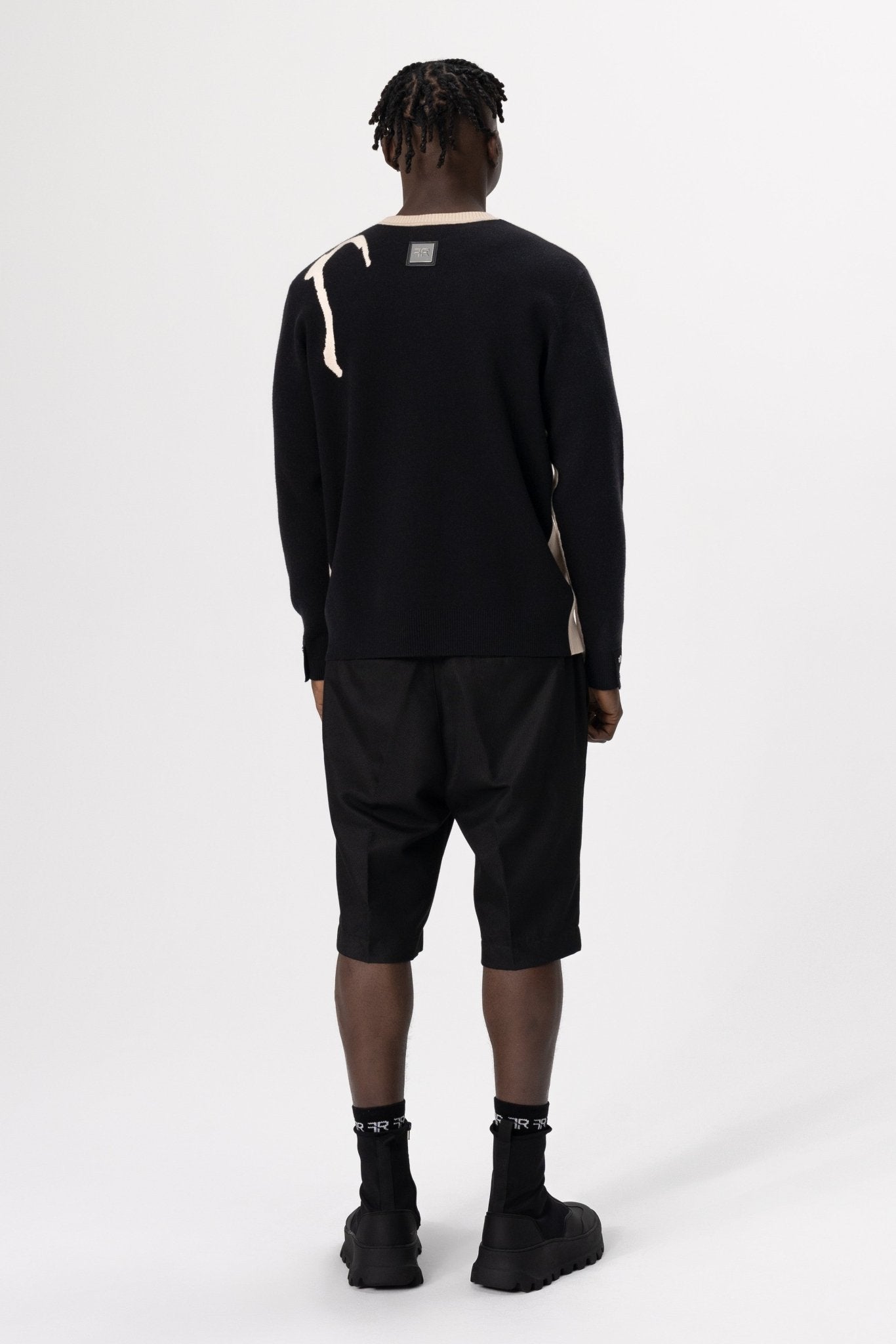 Suéter Exclusivo FREISI Jacquard – Estilo, confort y distinción Men's Fashion - Men's Clothing - Sweaters | Zulter VIP