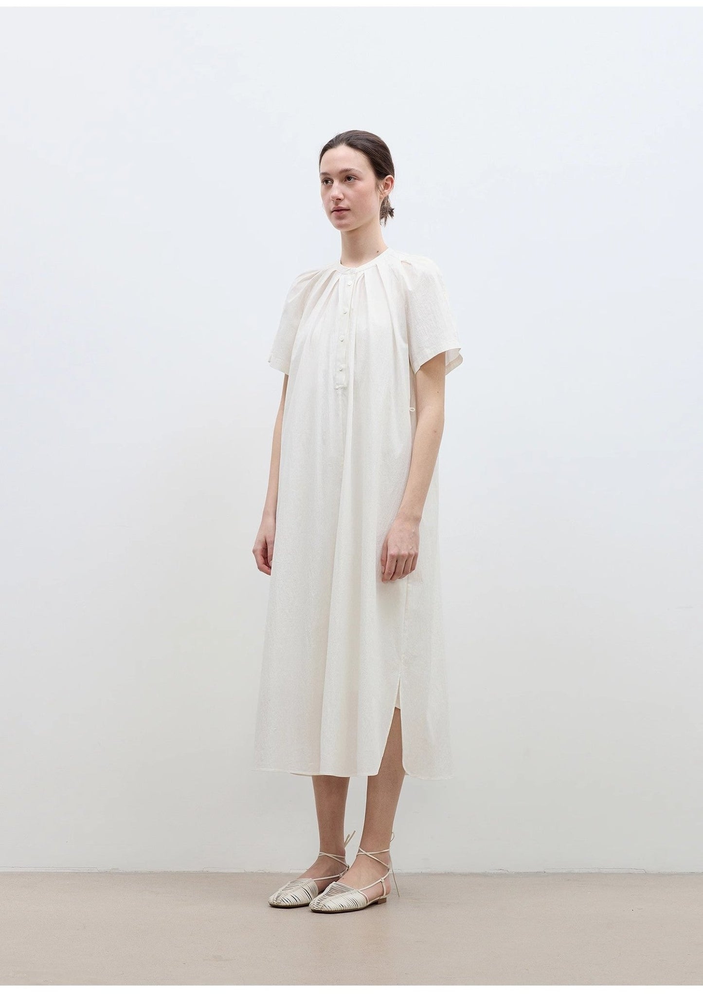 Vestido Camisero "Luz Serena" - Minimalismo Atemporal con Toque de Alta Costura Women's Fashion - Women's Clothing - Dress - Sleeveless Dress | Zulter VIP