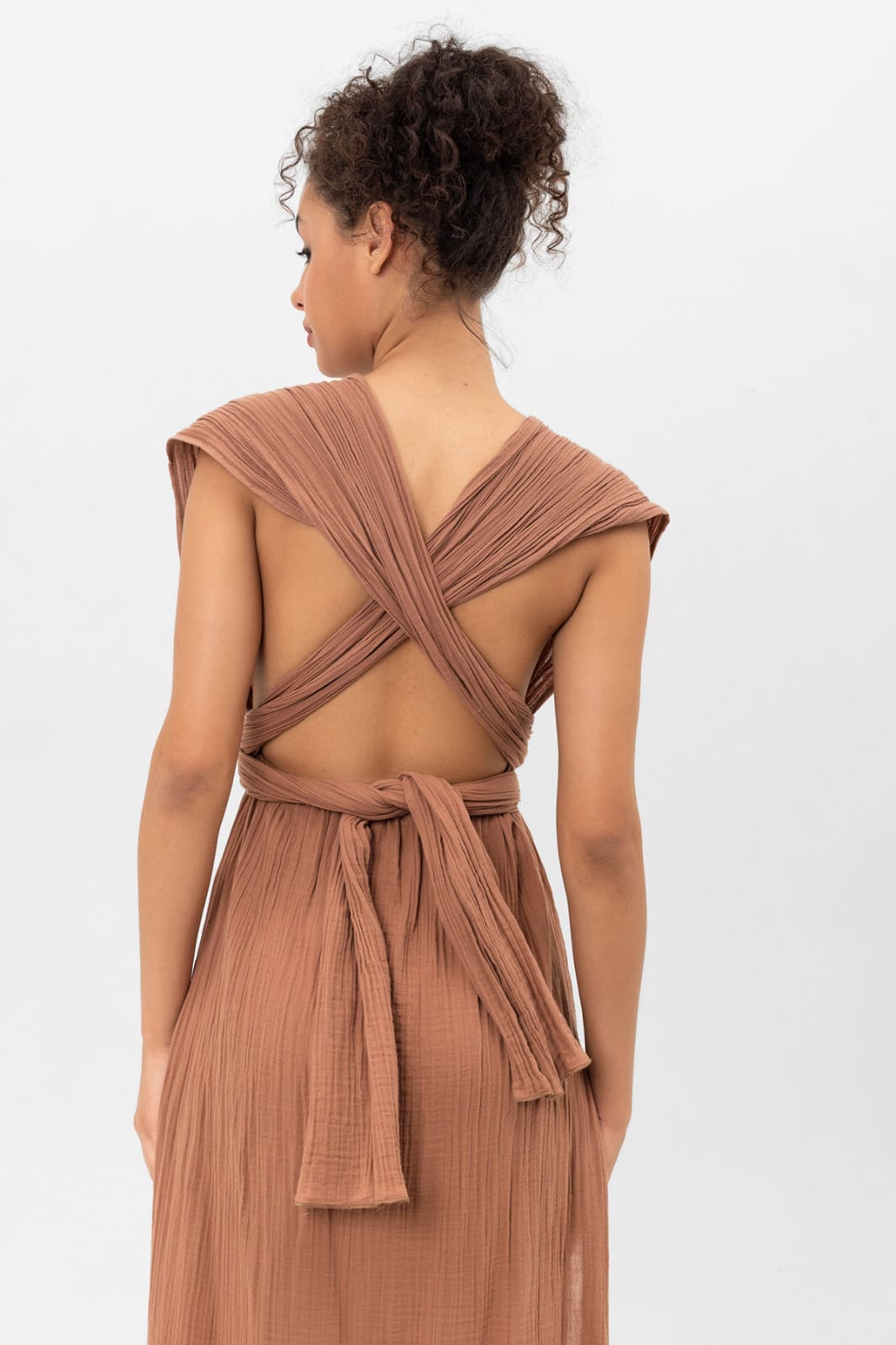 Vestido Cruzado de Algodón Orgánico – Artesanía Bohemia con Estilo Atemporal Women's Fashion - Weddings & Events - Cocktail Dresses | Zulter VIP