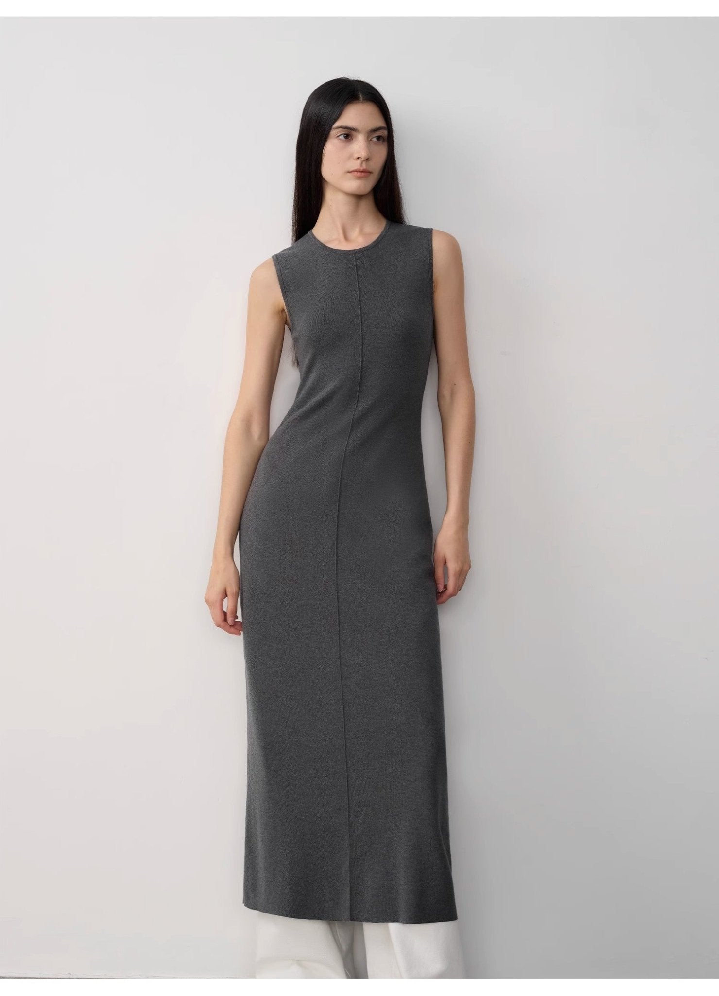 ✨ Vestido Largo Exclusivo de Lana Merino “Island Letters” – Elegancia Atemporal by Zulter VIP Women's Fashion - Women's Clothing - Dress - Sleeveless Dress | Zulter VIP