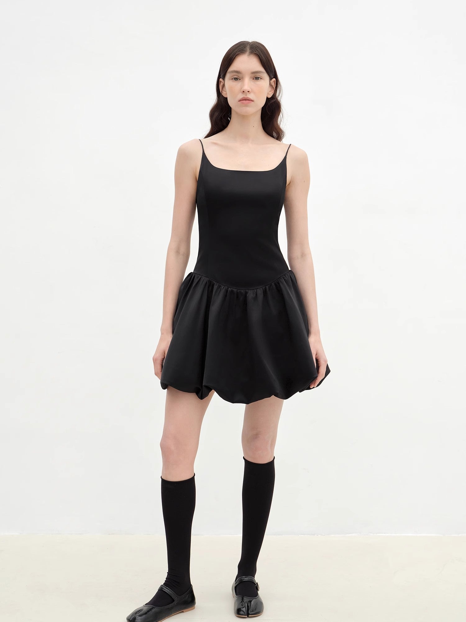 Vestido Lencero de Satén y Acetato — Elegancia Líquida con Brillo de Lujo Women's Fashion - Women's Clothing - Dress - Sleeveless Dress | Zulter VIP