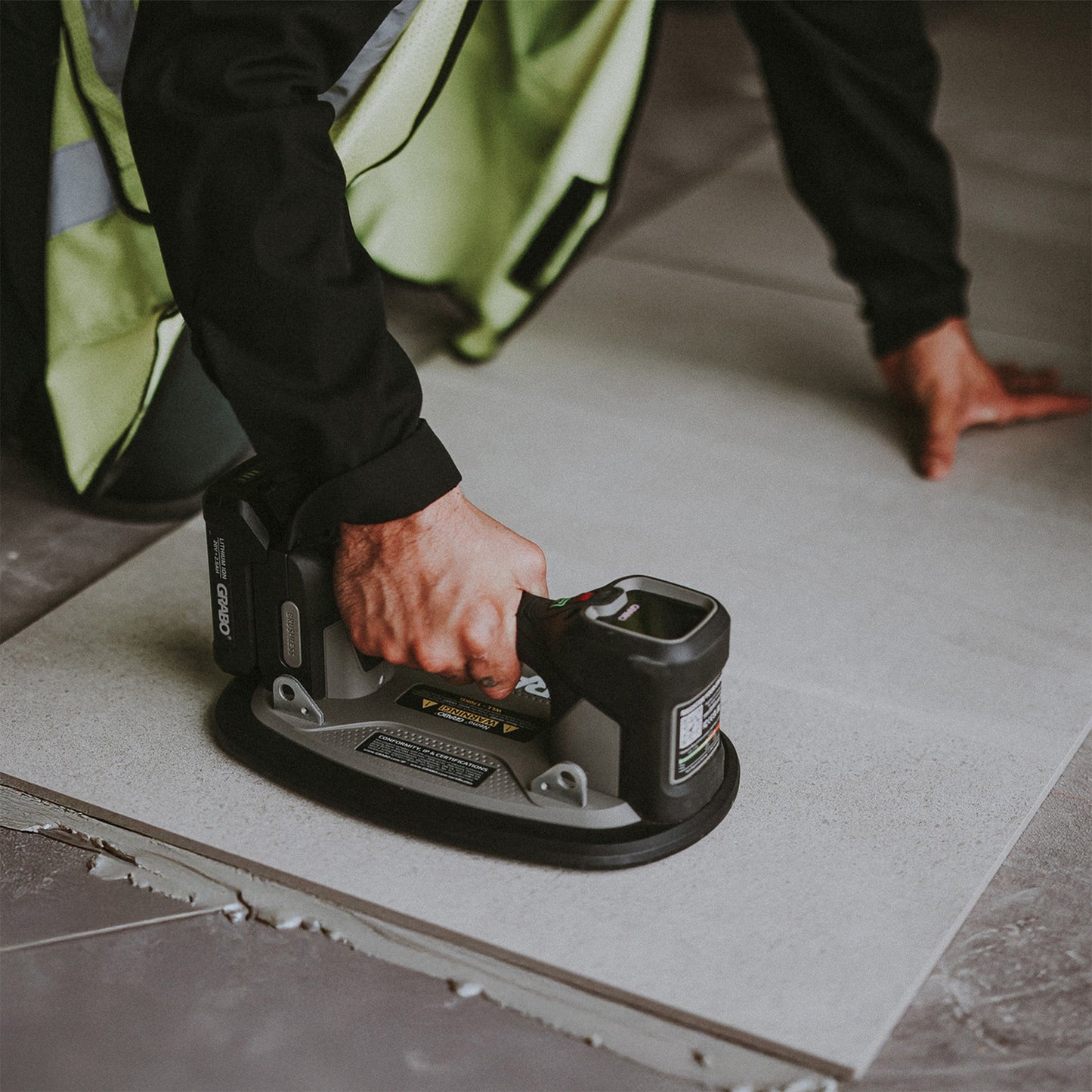 GRABO Pro Brushless Gripster 170 kg – Ventosa Eléctrica Inalámbrica con Control Remoto