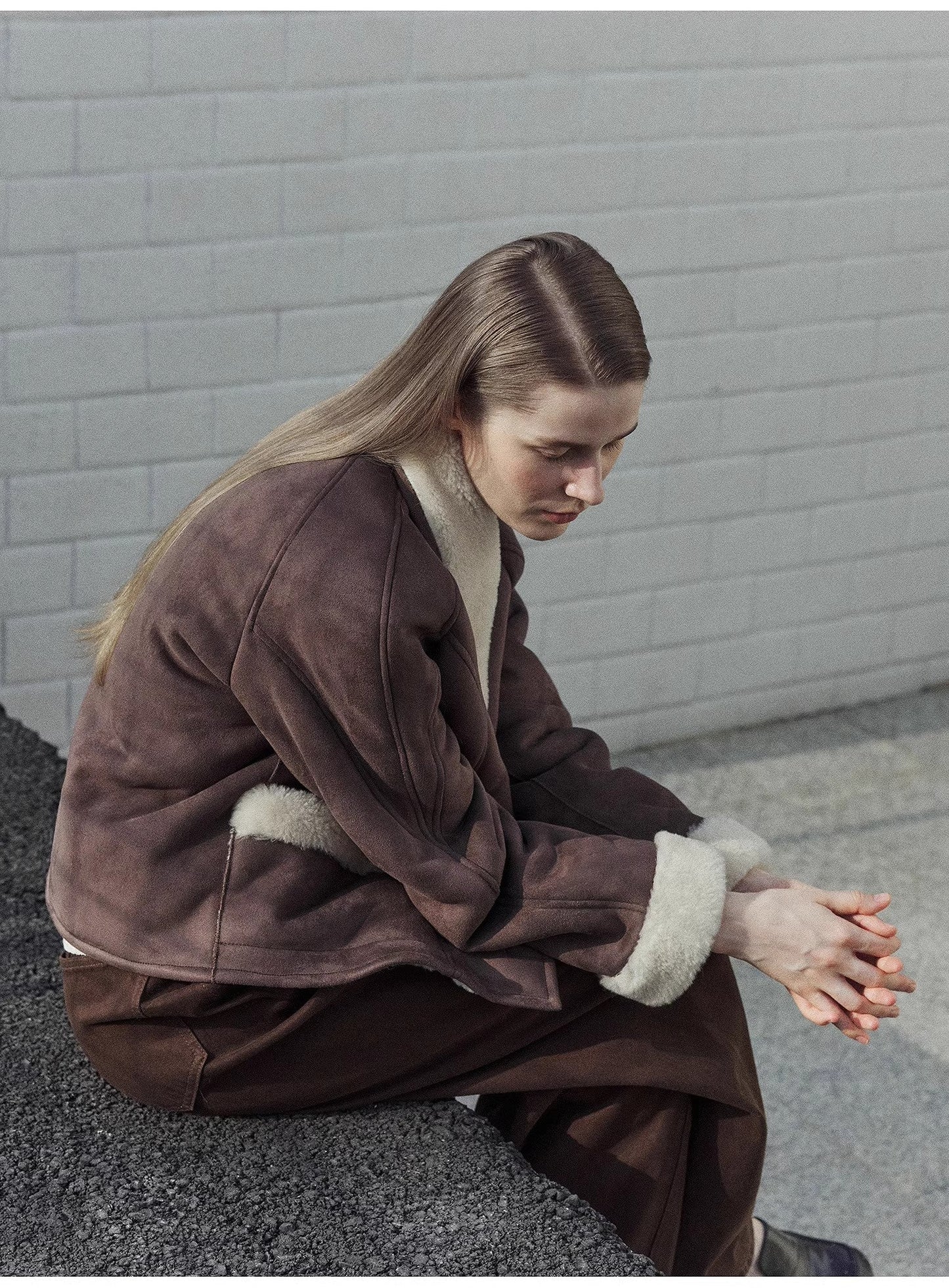 Abrigo corto de lana premium con cuello contraste – Elegancia y calidez Women's Fashion - Women's Clothing - Jackets & Coats - Real Fur | Zulter VIP