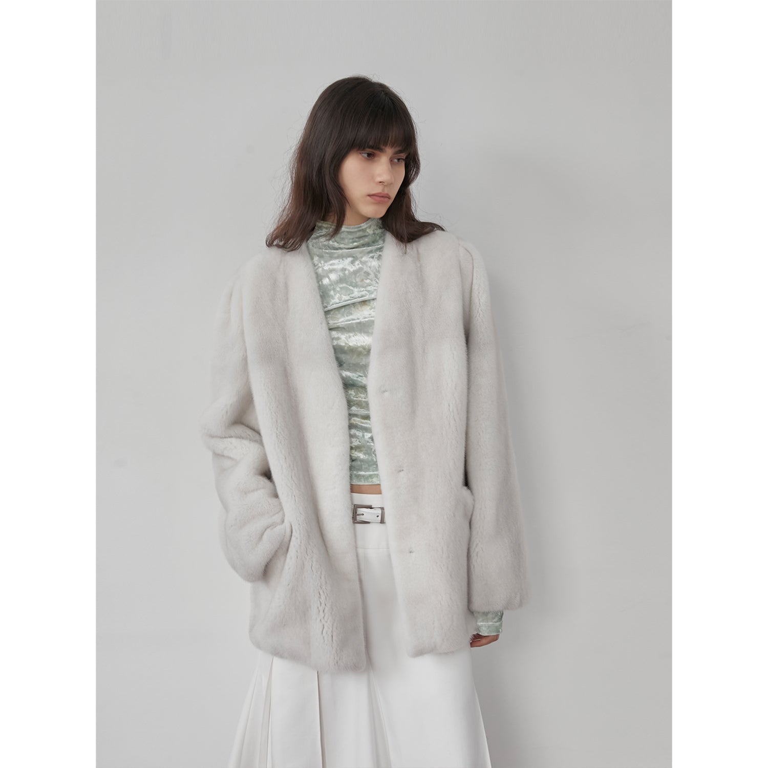 Abrigo de Visón de Color Raro – Edición Coleccionable Premium Women's Fashion - Women's Clothing - Jackets & Coats - Real Fur | Zulter VIP .