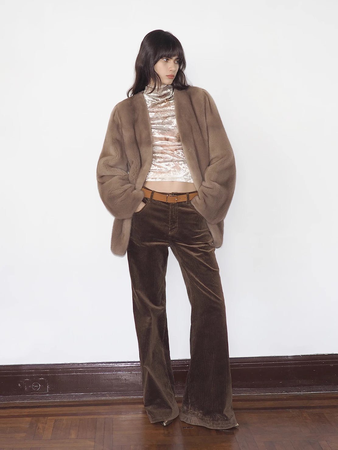 Abrigo de Visón de Color Raro – Edición Coleccionable Premium Women's Fashion - Women's Clothing - Jackets & Coats - Real Fur | Zulter VIP .