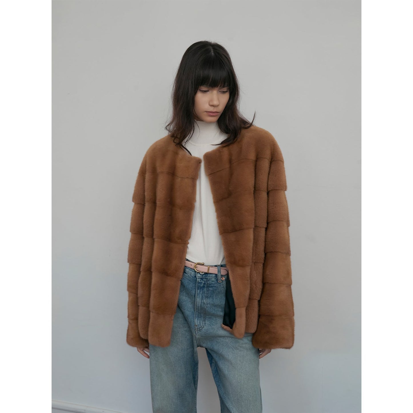 Abrigo de Visón Vintage Premium con Acabado de Terciopelo – Elegancia Invernal Exclusiva Women's Fashion - Women's Clothing - Jackets & Coats - Real Fur | Zulter VIP .