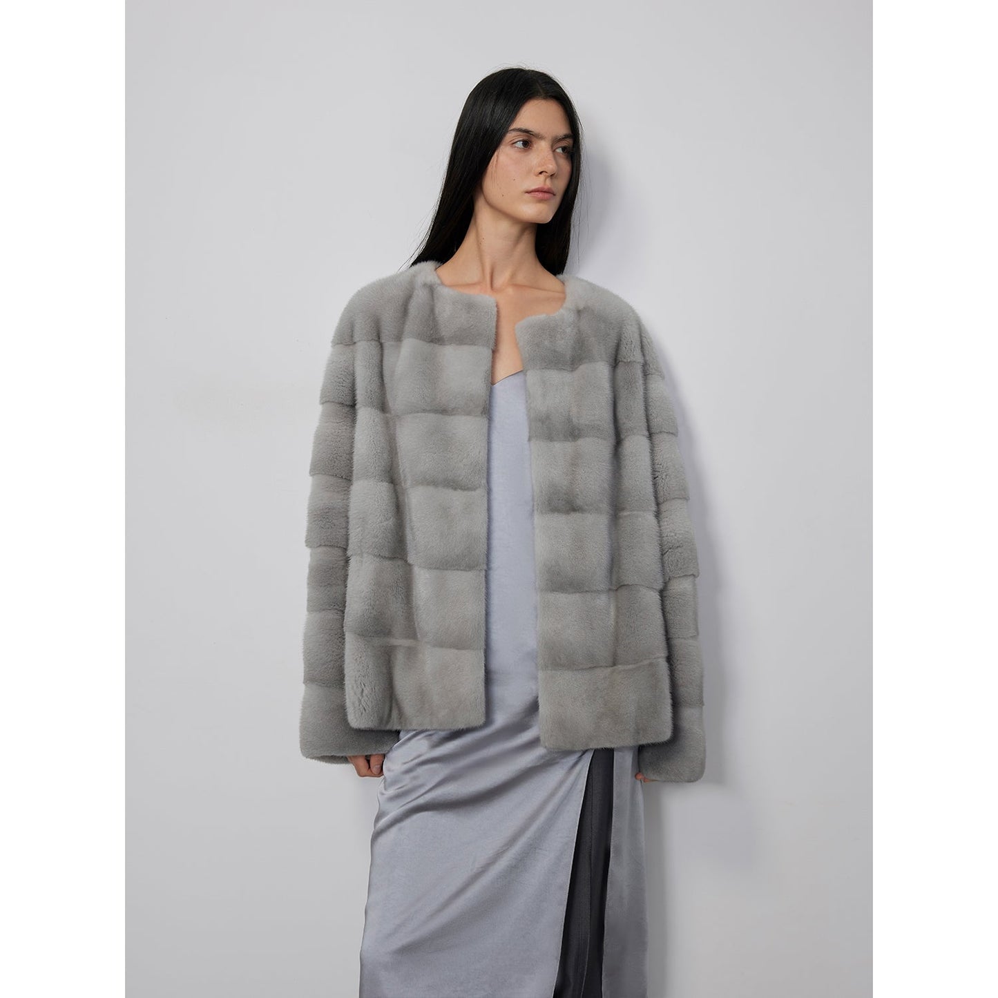 Abrigo de Visón Vintage Premium con Acabado de Terciopelo – Elegancia Invernal Exclusiva Women's Fashion - Women's Clothing - Jackets & Coats - Real Fur | Zulter VIP .