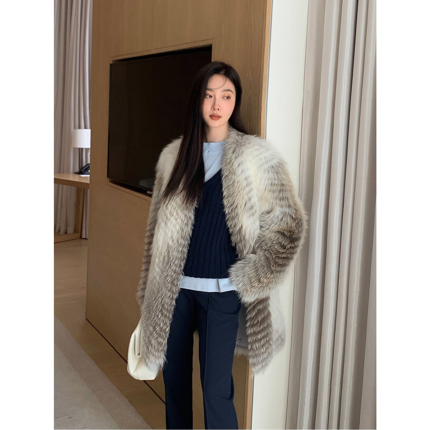 Abrigo de zorro natural en tonos coloridos importado desde Finlandia Women's Fashion - Women's Clothing - Jackets & Coats - Real Fur | Zulter VIP .