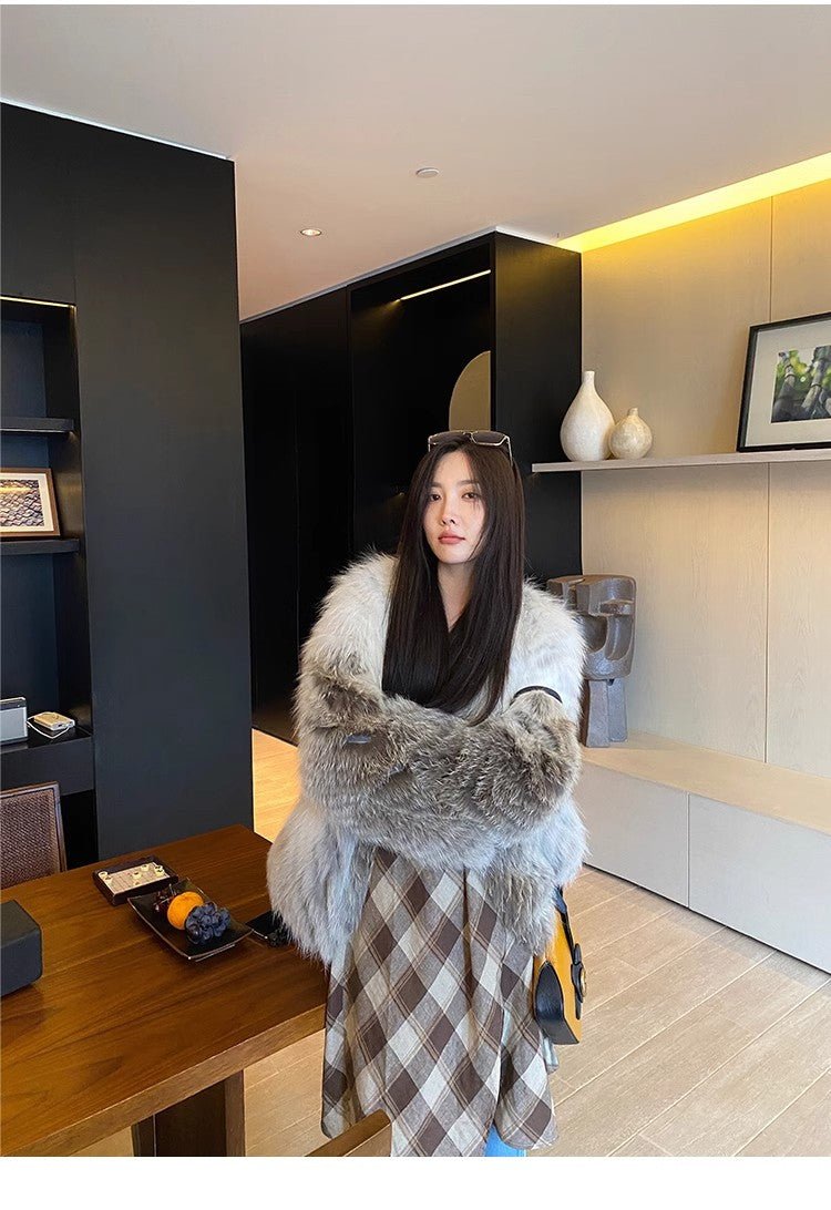 Abrigo de zorro natural en tonos coloridos importado desde Finlandia Women's Fashion - Women's Clothing - Jackets & Coats - Real Fur | Zulter VIP .