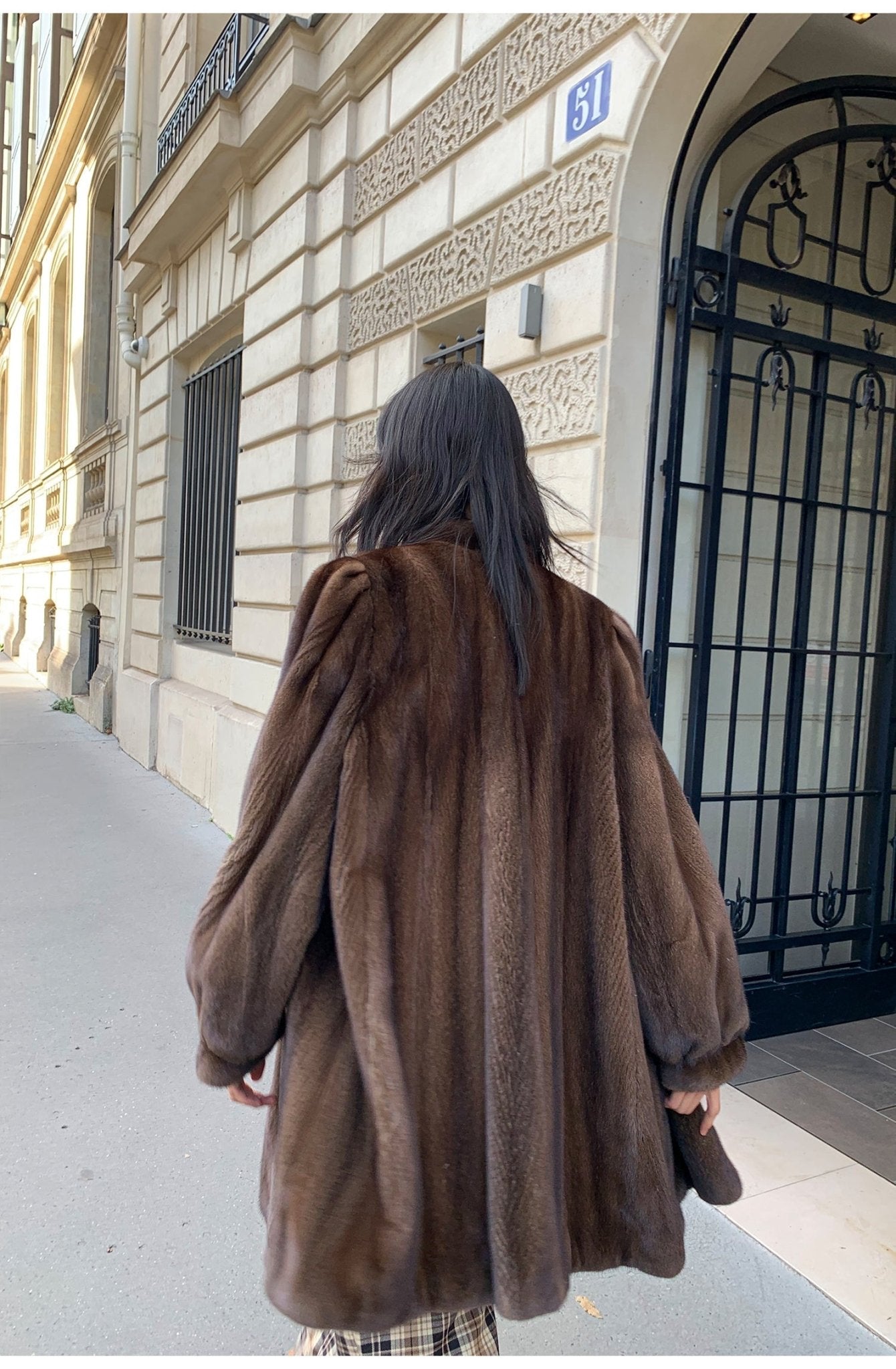 Abrigo Vintage de Piel Suave con Acabado Clásico Women's Fashion - Women's Clothing - Jackets & Coats - Real Fur | Zulter VIP .