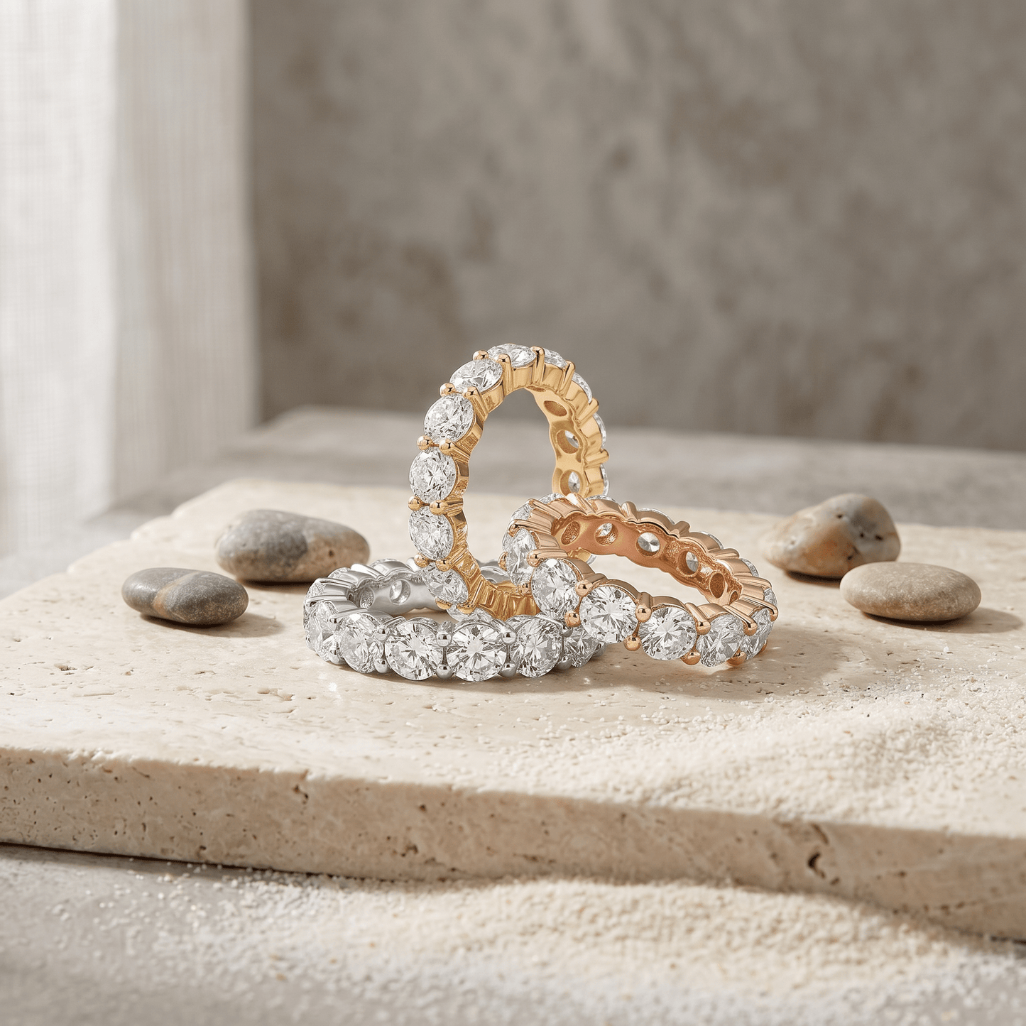 Anillo de eternidad con 5 quilates de moissanita en oro 14K (acabado blanco, amarillo o rosa) Jewelry & Accessories - Rings | Zulter VIP .