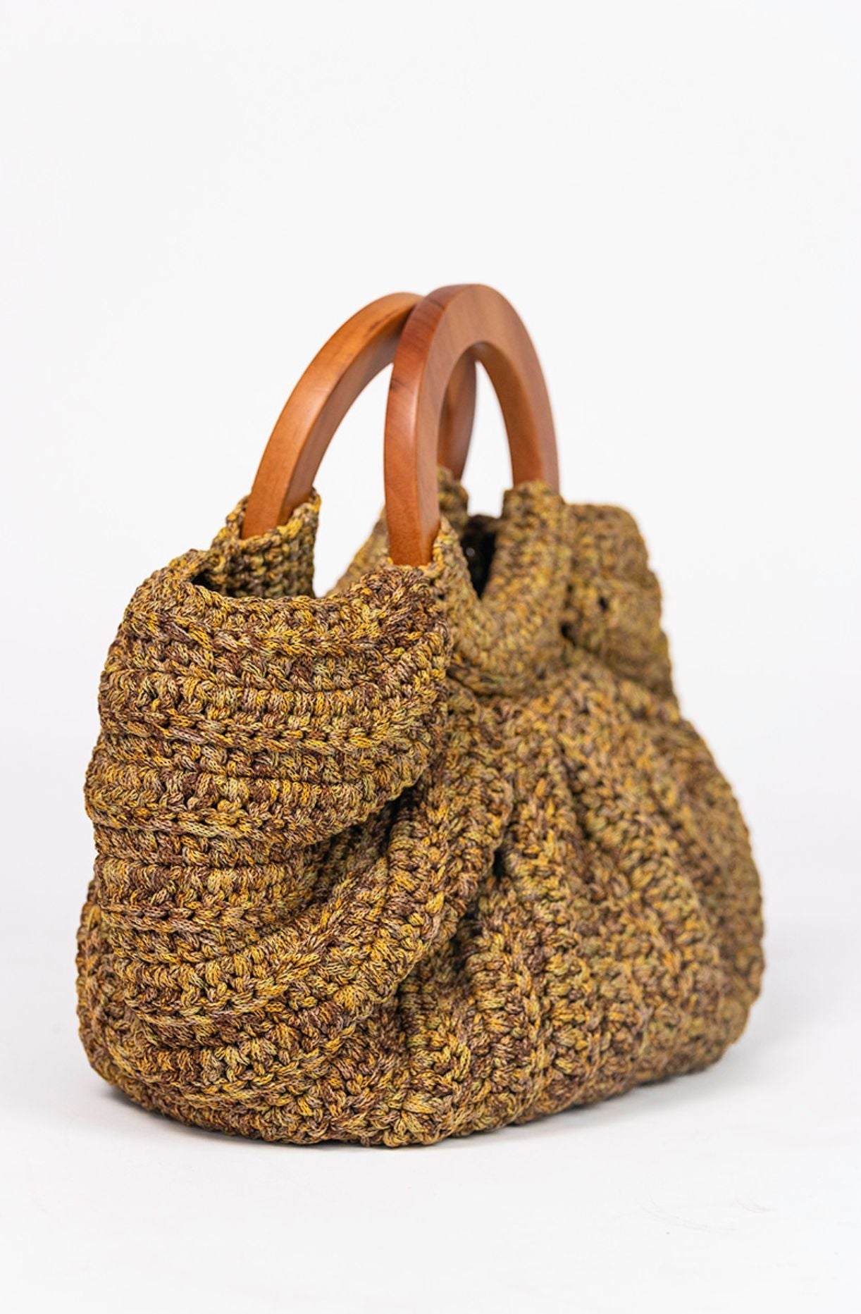 Bolso artesanal con alma de madera natural y elegancia atemporal Bags & Luggage - Women's Bags - Top - Handle Bags | Zulter VIP .