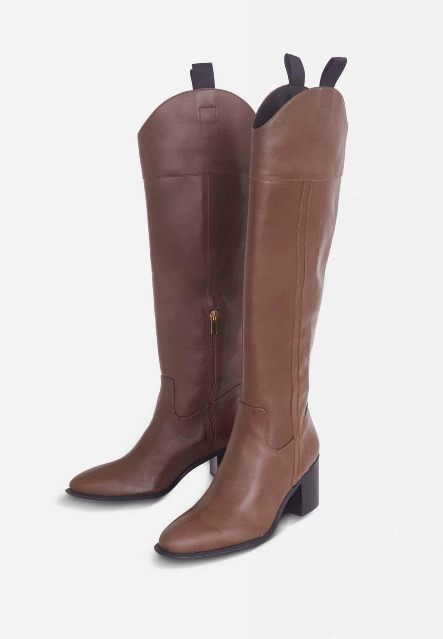 Botas Altas de Piel Marrón — Elegancia Clásica y Confort Premium Women's Fashion - Women's Shoes - Women's Boots | Zulter VIP .