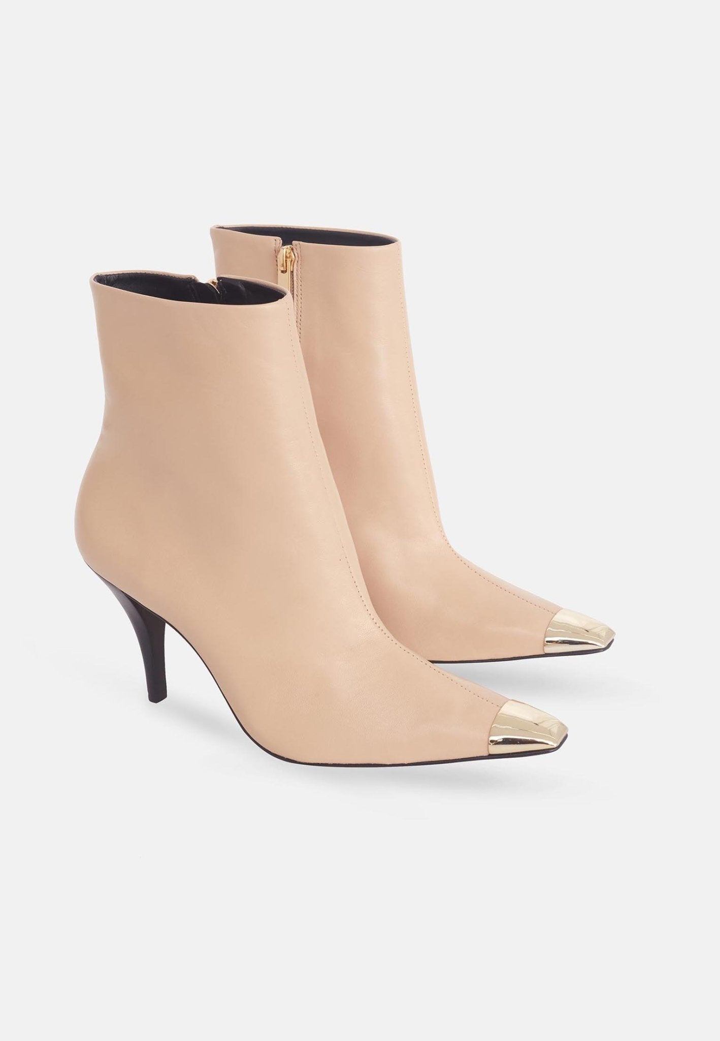 Botines de Piel de Becerro Beige — Elegancia Natural y Altura Sofisticada Women's Fashion - Women's Shoes - Women's Boots | Zulter VIP