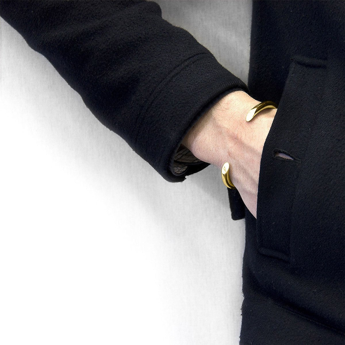 Brazalete Samson Round Maxi Wayfarer de Oro Amarillo Macizo de 9 Quilates Jewelry & Accessories - Fine Jewelry - Bracelets & Bangles | Zulter VIP .