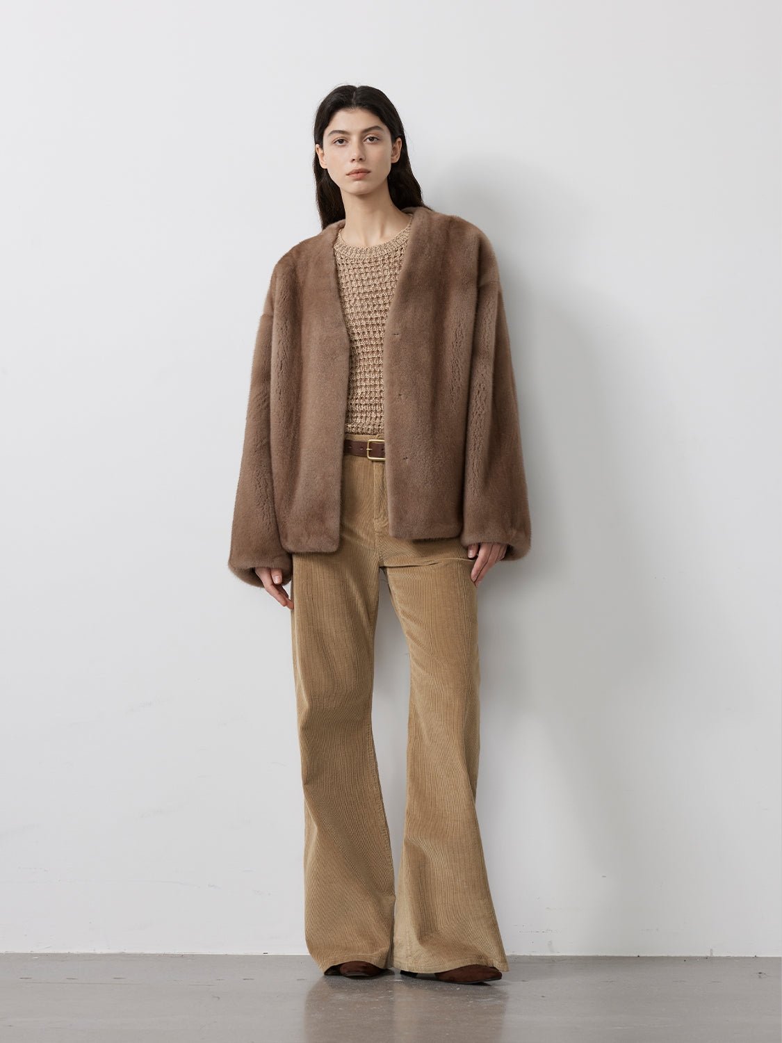 Chaqueta de Visón Louvre con Cuello en V – Edición Premium Women's Fashion - Women's Clothing - Jackets & Coats - Real Fur | Zulter VIP .