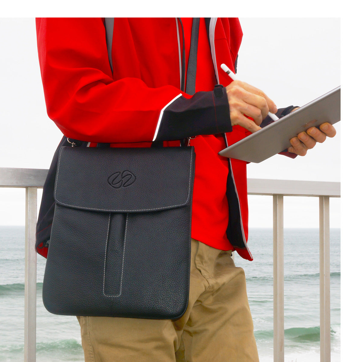 "ZulterVIP™ Executive - Premium Ledertasche, die Ihr Tablet mit Stil schützt".