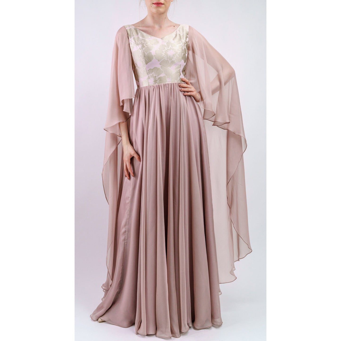Elegancia Serena en Rosa Suave Women's Fashion - Weddings & Events - Evening Dresses | Zulter VIP .