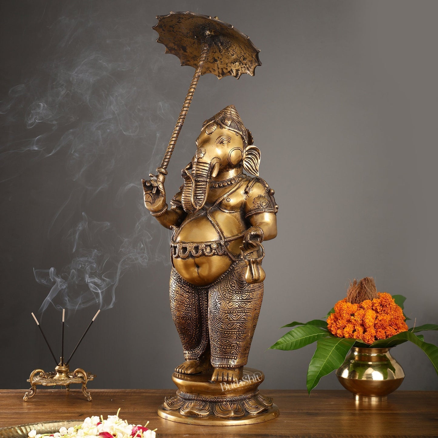 Escultura de Ganesha en Latón Quemado — Sabiduría, Belleza y Energía Sagrada Home & Garden - Home Decor - Figurines & Miniatures | Zulter VIP