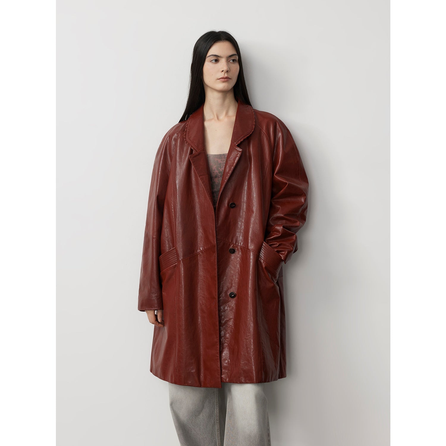 "Pasión y Estilo - Abrigo de Piel Encerada que Cuenta tu Historia" Women's Fashion - Women's Clothing - Jackets & Coats - Real Fur | Zulter VIP