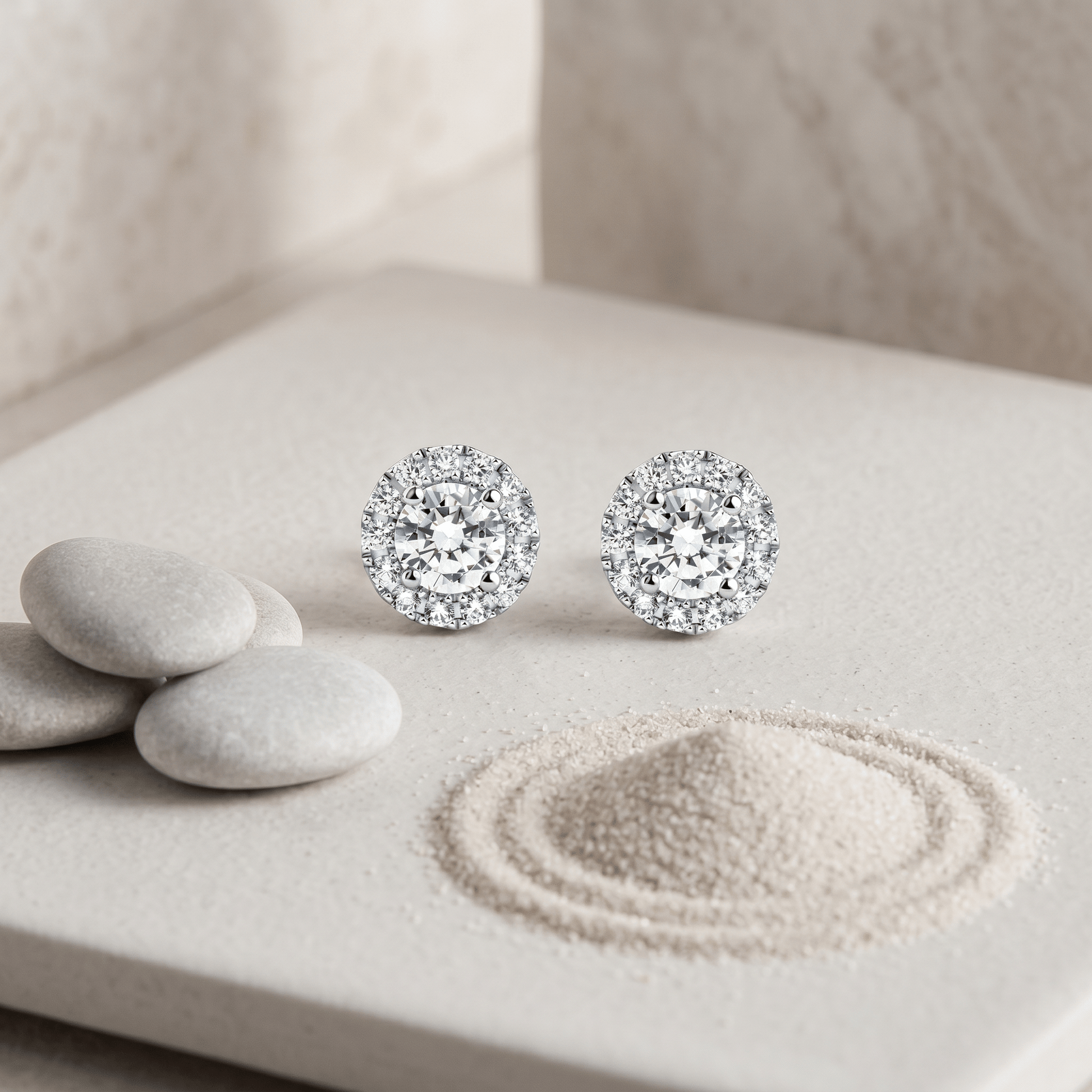 Pendientes Halo de Diamantes 1.00 CTW Certificados AGI en Oro Blanco 14k Jewelry & Accessories - Earrings - Stud Earrings | Zulter VIP .