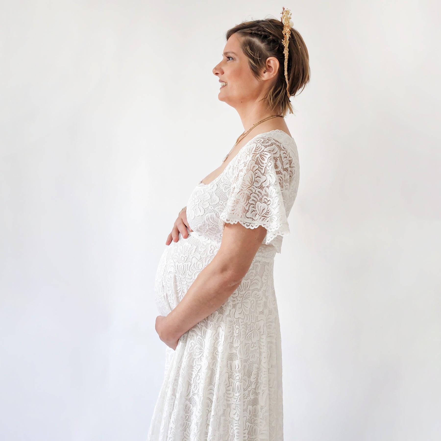 Vestido de encaje premamá de diseño elegante para momentos únicos Women's Fashion - Pregnancy & Maternity - Dresses | Zulter VIP .