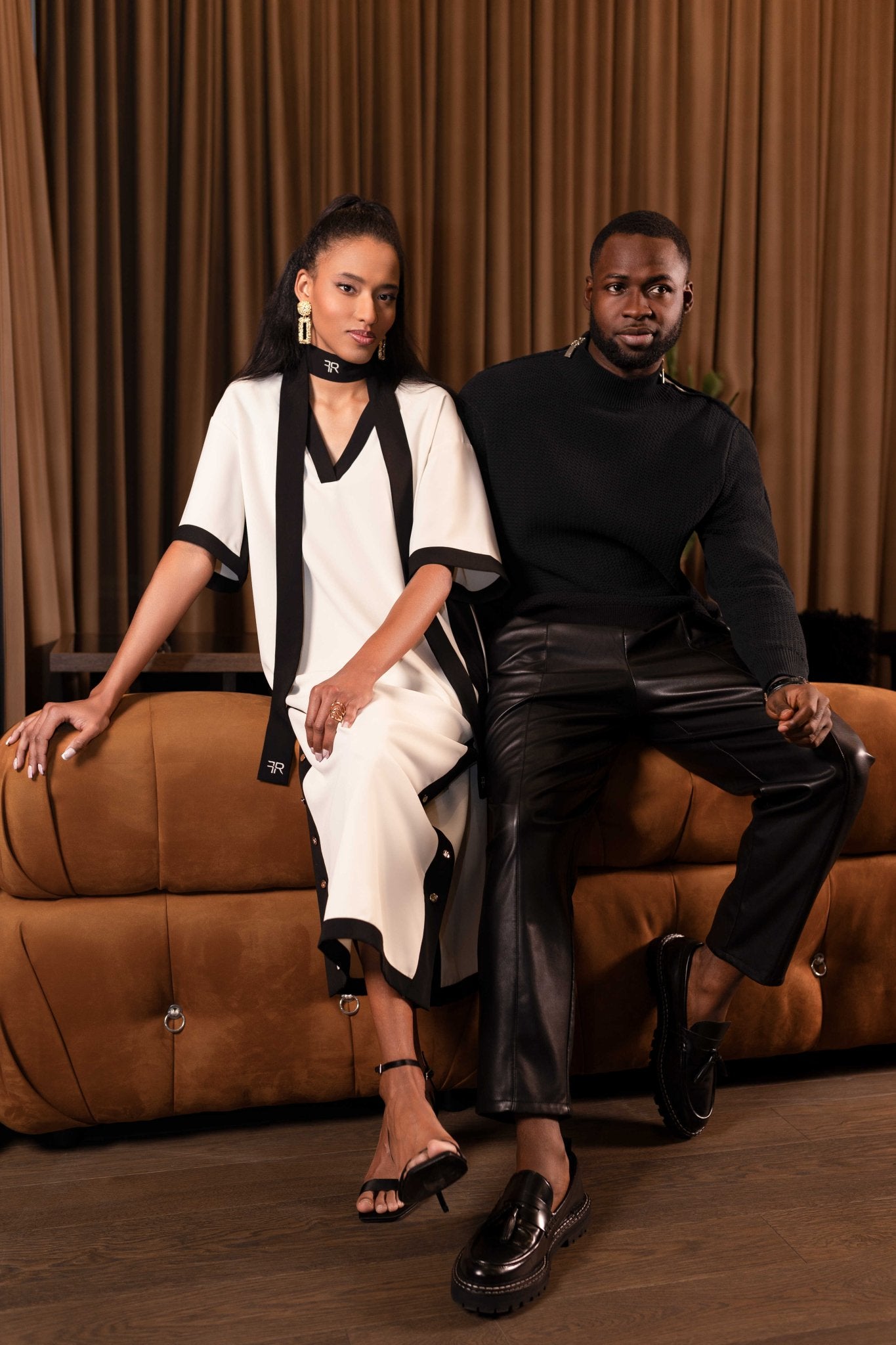 👗 Vestido Leche con Cuello en V – Elegancia Atemporal FREISI Women's Fashion - Women's Clothing - Dress | Zulter VIP